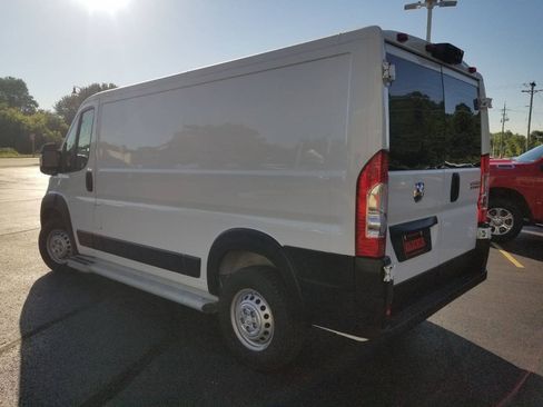 Used 2025 RAM ProMaster 2500 w/ U-Haul Equipment Group FWD image 6