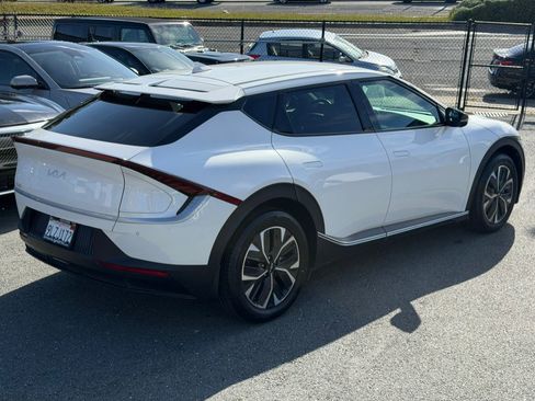 Used 2024 Kia EV6 Light AWD/4WD image 5