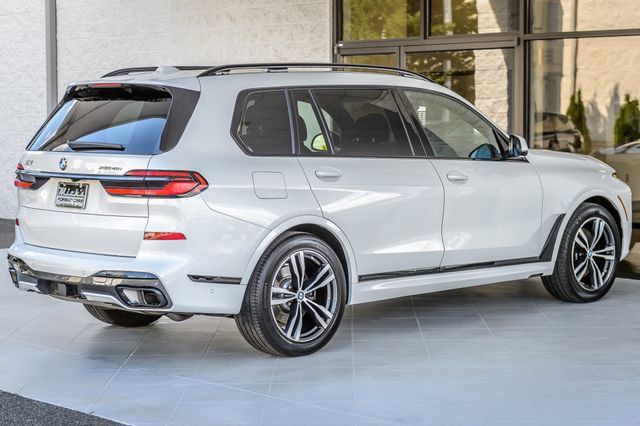 Used 2024 BMW X7 xDrive40i w/ Executive Package AWD/4WD image 9