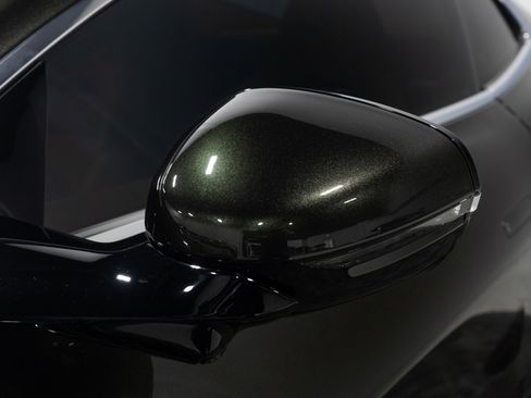 Used 2025 Aston Martin Vanquish image 19