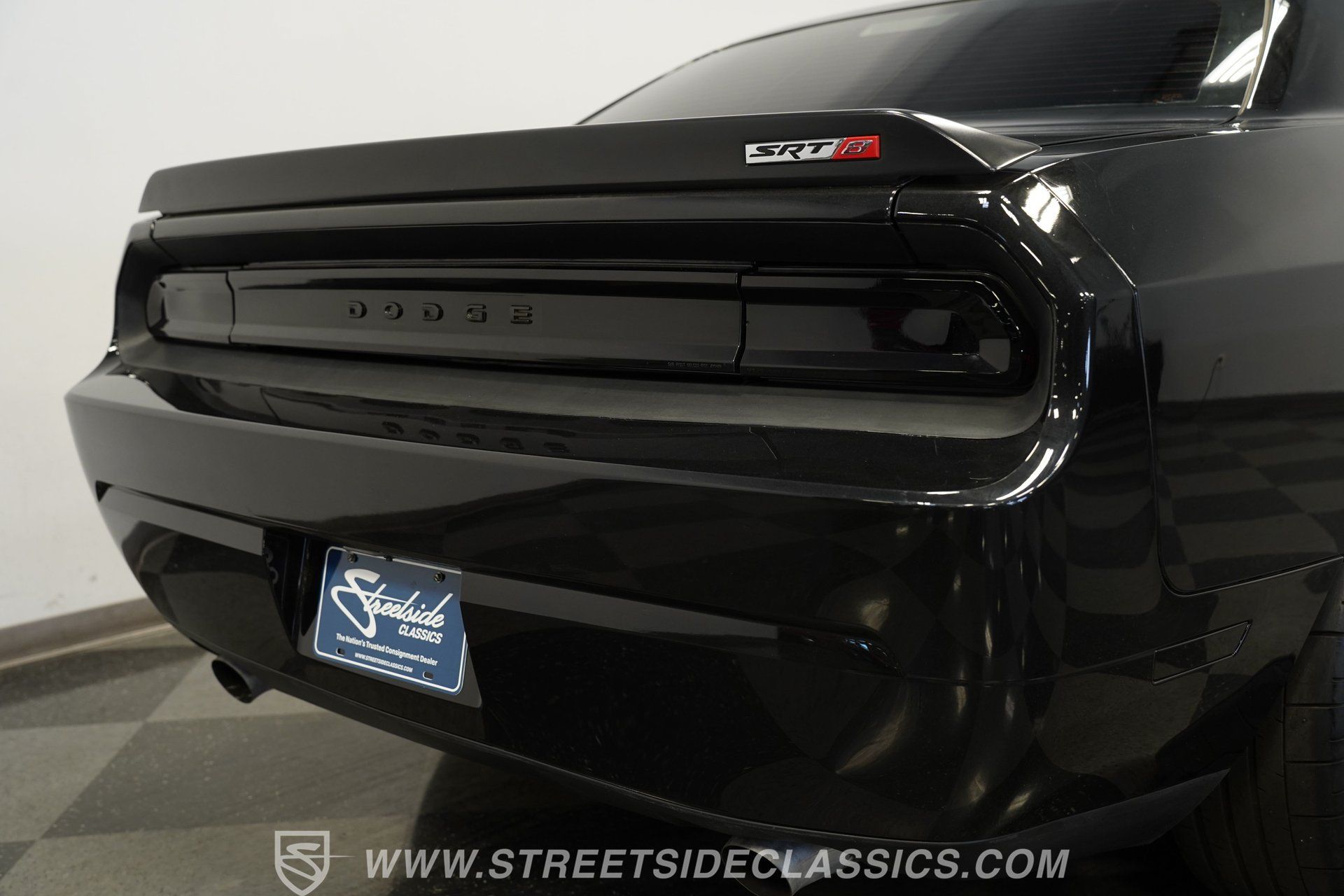 Used 2010 Dodge Challenger SRT8 w/ SRT Option Group II RWD image 30
