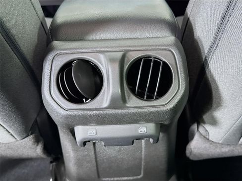 Used 2024 Jeep Wrangler Unlimited Sport AWD/4WD image 24
