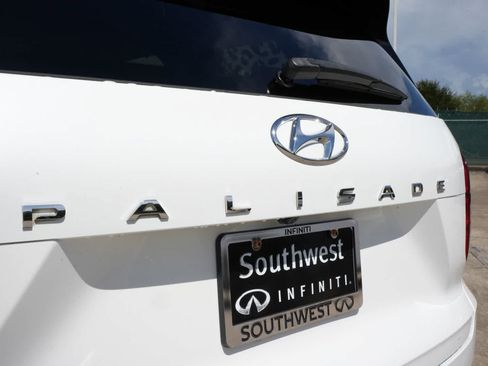 Used 2021 Hyundai Palisade SEL w/ Premium Package FWD image 18