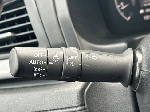 Used 2025 Honda Odyssey Sport-L image 37