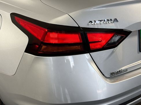 Used 2021 Nissan Altima 2.5 S image 36