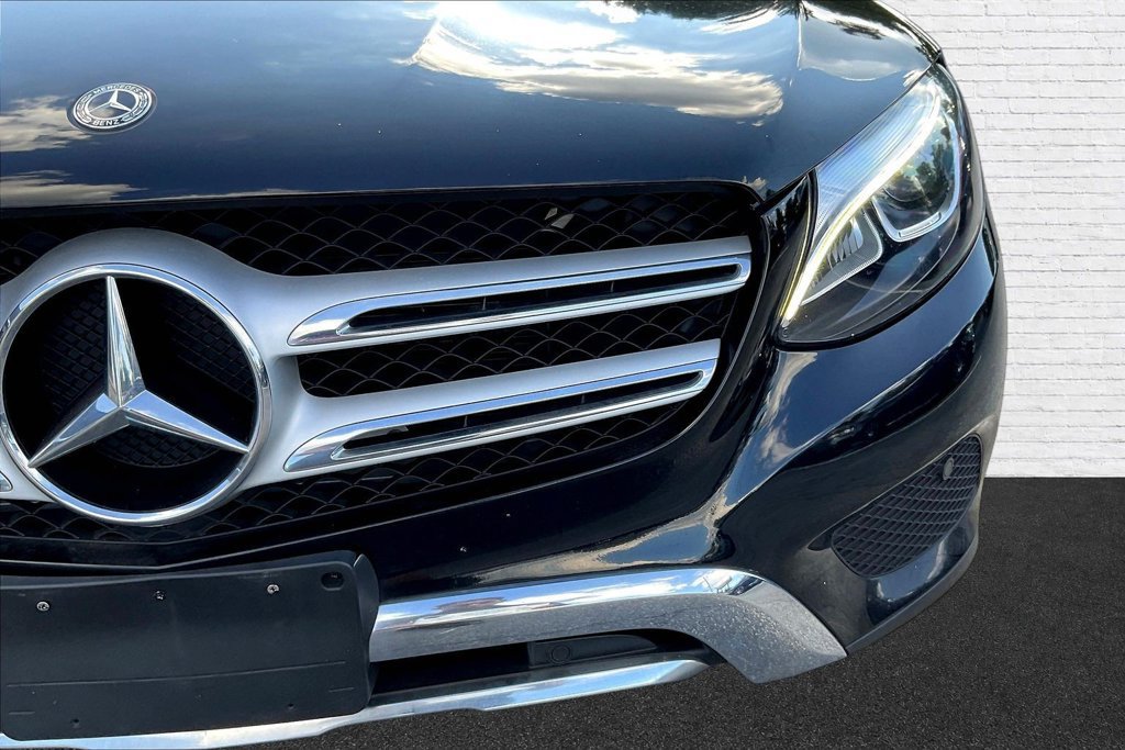 Used 2019 Mercedes-Benz GLC 300 w/ Premium Package image 25