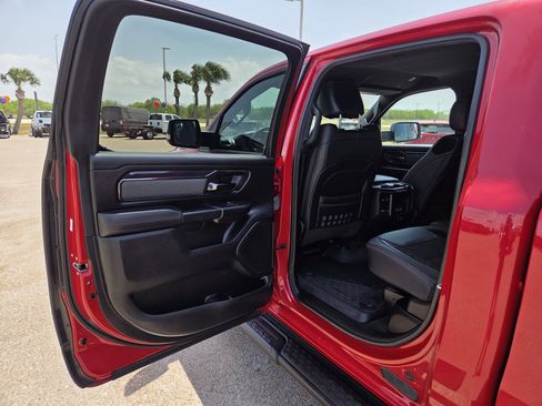 Used 2022 RAM 1500 Big Horn w/ Built-to-serve Edition AWD/4WD image 15