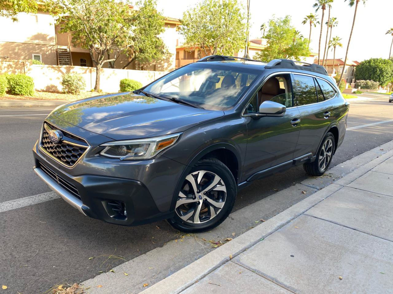 Used 2020 Subaru Outback Touring w/ Popular Package #2 AWD/4WD image 3
