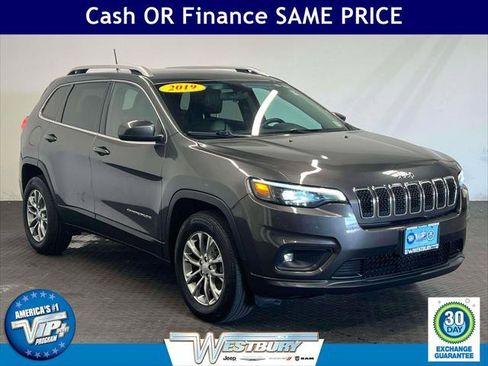 Certified 2019 Jeep Cherokee Latitude Plus w/ Cold Weather Group image 1
