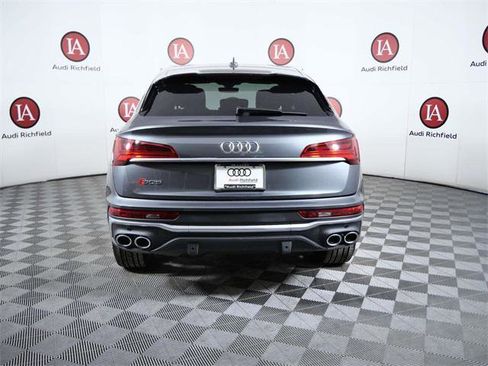Used 2022 Audi SQ5 Prestige w/ Prestige Package image 7