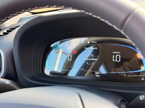 New 2026 Hyundai Venue SEL FWD image 17