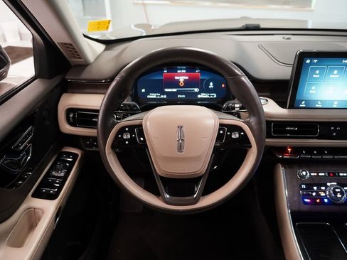 Used 2020 Lincoln Aviator Reserve w/ Equipment Group 201A image 11