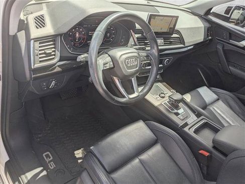 Used 2018 Audi Q5 2.0T Premium Plus w/ Premium Plus Package AWD/4WD image 2