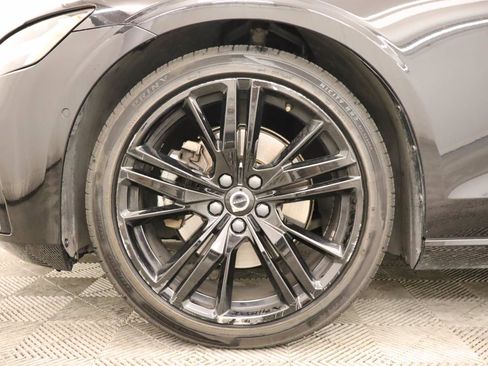 Used 2024 Volvo S60 B5 Plus FWD image 6