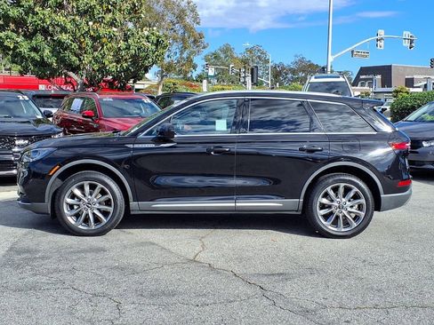 Used 2020 Lincoln Corsair FWD w/ Premium Package image 2