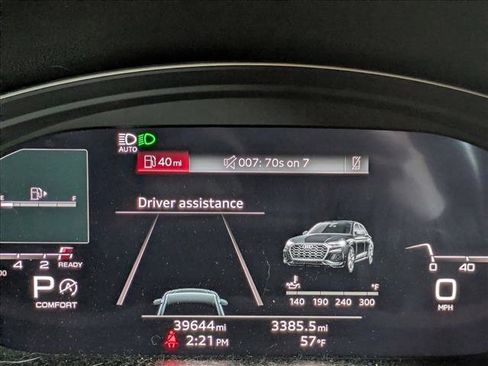 Used 2021 Audi Q5 Premium Plus image 11