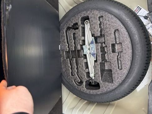 Used 2019 Honda Civic LX image 9