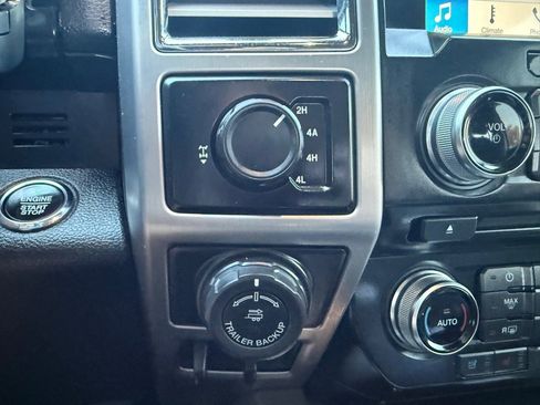 Used 2016 Ford F150 Platinum w/ Equipment Group 701A Luxury image 34