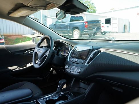 Used 2023 Chevrolet Malibu LS w/ Driver Confidence Package FWD image 14