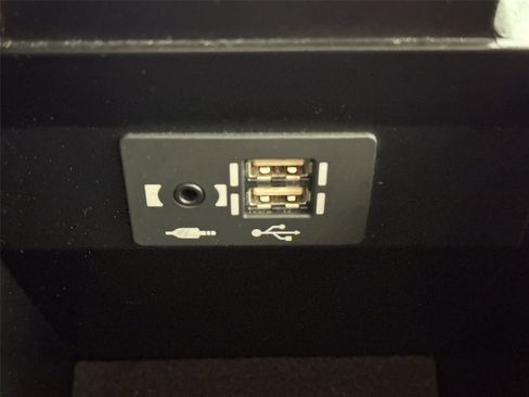 Used 2020 Lexus UX 200 image 29