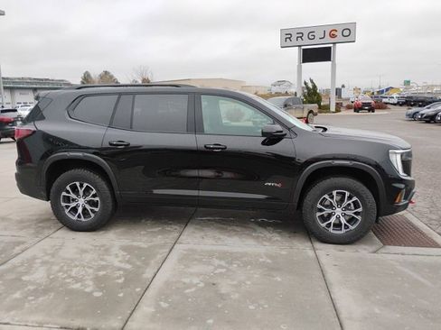 Used 2024 GMC Acadia AT4 image 4