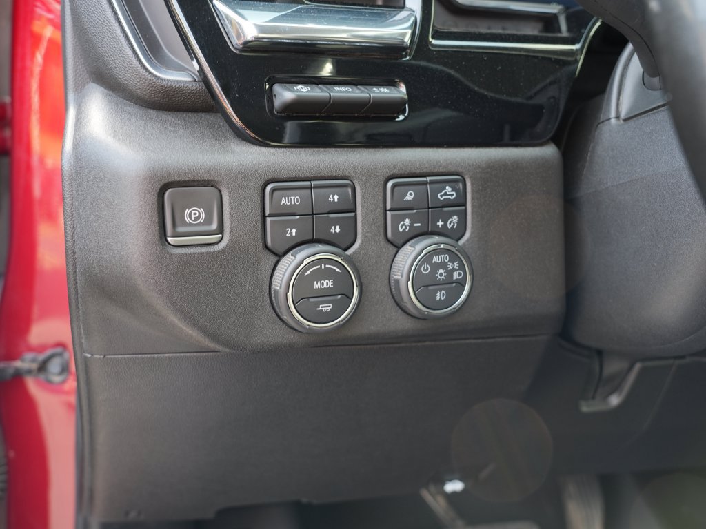 Certified 2024 Chevrolet Silverado 3500 LTZ w/ LTZ Premium Package AWD/4WD image 16