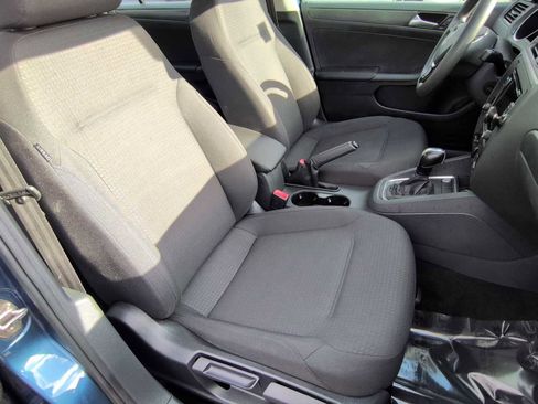 Used 2015 Volkswagen Jetta S image 21