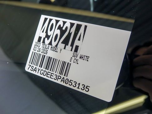 Used 2023 Tesla Model Y Long Range image 46