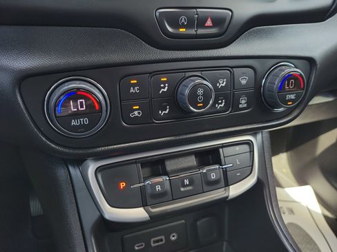 Certified 2023 GMC Terrain SLE w/ Driver Convenience Package image 25