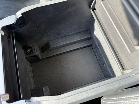 Used 2022 Ford F250 Lariat w/ Chrome Package image 22