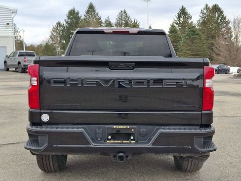 Certified 2025 Chevrolet Silverado 1500 Custom w/ Turbomax Blackout Package image 5