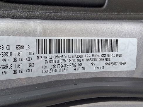 Used 2019 Jeep Grand Cherokee Limited w/ Luxury Group II image 27