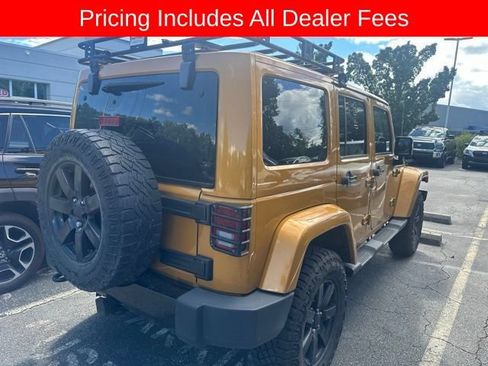 Used 2014 Jeep Wrangler Unlimited Sahara AWD/4WD image 14