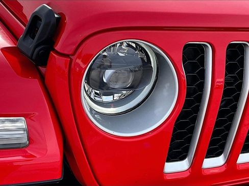 Used 2023 Jeep Wrangler Unlimited Sahara image 29