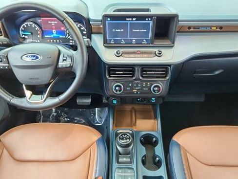 Used 2022 Ford Maverick Lariat image 36