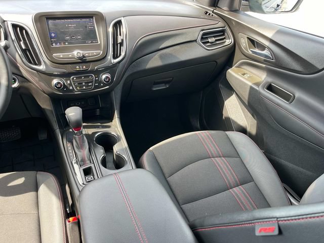 Used 2023 Chevrolet Equinox RS w/ LPO, Floor Liner Package FWD image 18