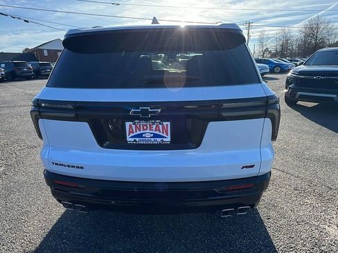New 2026 Chevrolet Traverse RS image 6