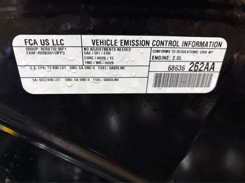 Used 2024 Jeep Compass Latitude image 24