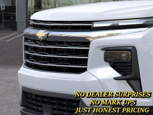 New 2026 Chevrolet Traverse LT FWD image 13