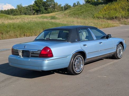 Used 2011 Mercury Grand Marquis LS image 30