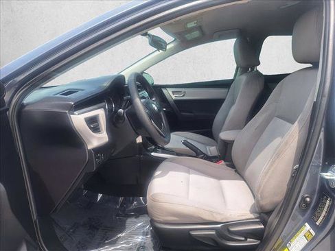 Used 2016 Toyota Corolla LE w/ Protection Package image 10