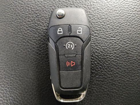 Used 2018 Ford F150 XLT w/ Equipment Group 302A Luxury image 32