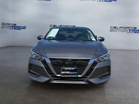 Used 2022 Nissan Sentra S image 2