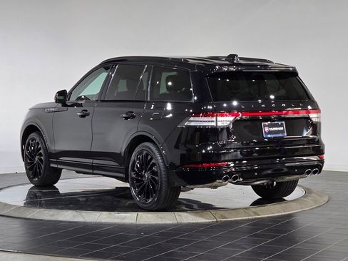 New 2026 Lincoln Aviator Reserve w/ Jet Appearance Package image 7
