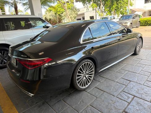 Used 2022 Mercedes-Benz S 500 4MATIC image 4