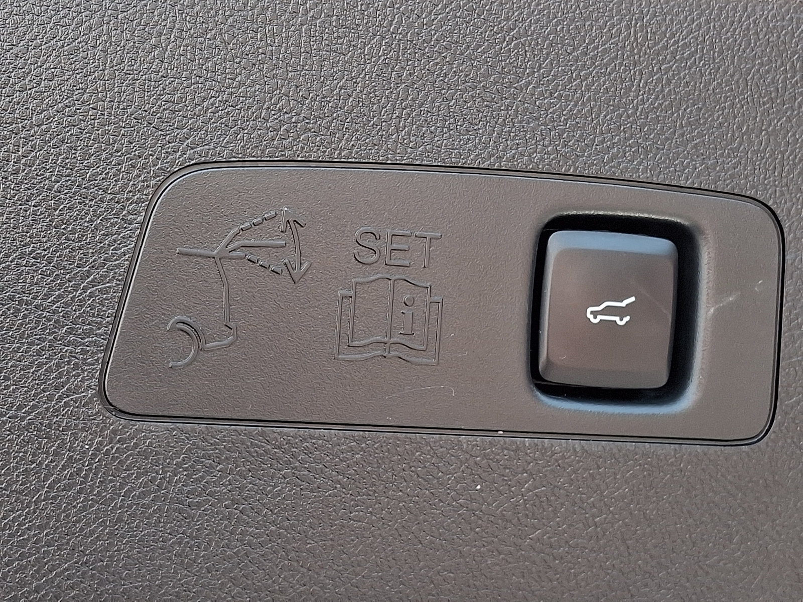 Used 2023 Lincoln Corsair FWD image 29