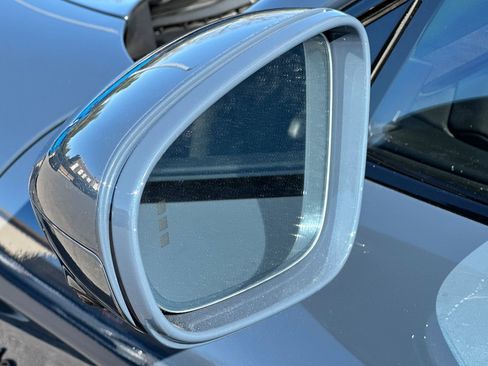 Used 2025 Porsche Taycan Turbo GT image 41