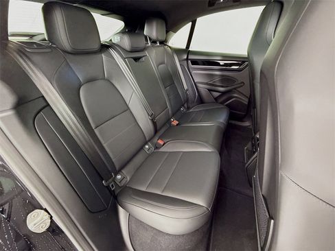 New 2025 Porsche Macan 4S Electric image 28