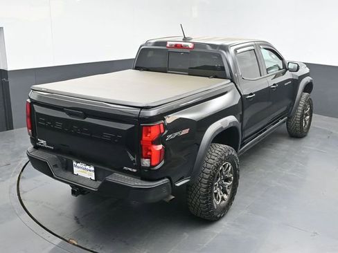 Used 2024 Chevrolet Colorado ZR2 AWD/4WD image 37
