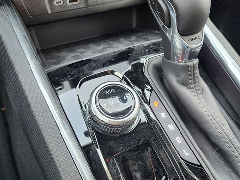 New 2026 GMC Canyon Elevation w/ Convenience Package image 32